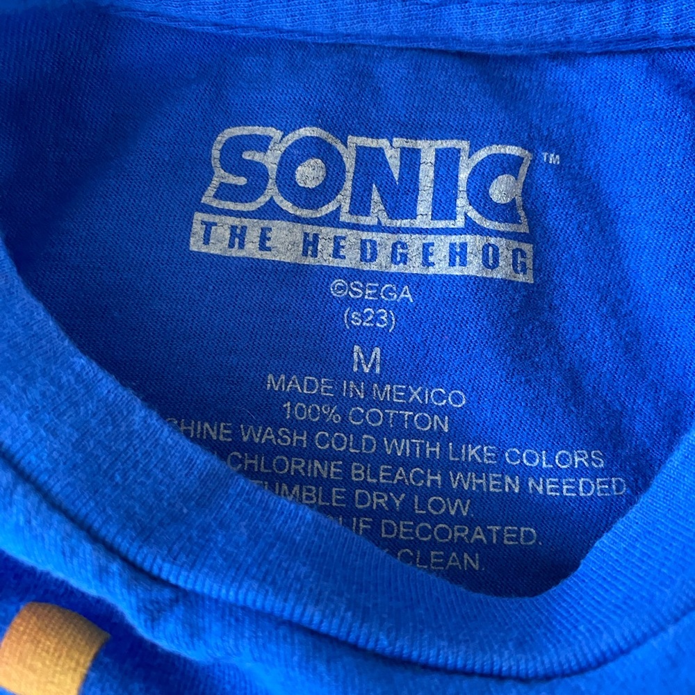 Super Mario and Sonic the Hedgehog shirts - Picture 6 of 7